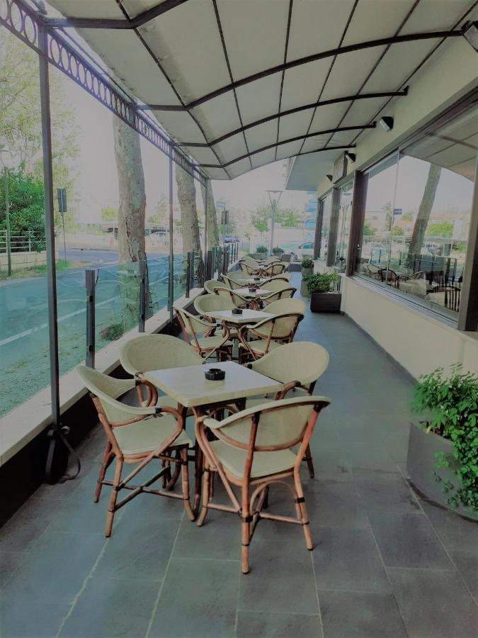 Hotel Prater Чезенатико Экстерьер фото